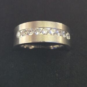 Size 8 Titanium band ring with clear channel set CZ stone New